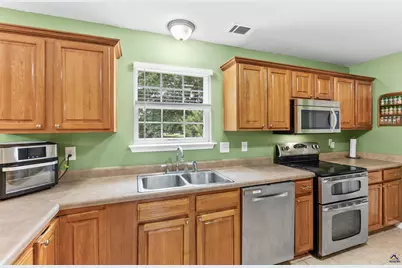 205 Olde Hickory Circle, Bonaire, GA 31005 - Photo 16