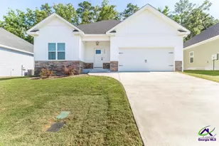 113 Garrett Ln, Bonaire, GA 31005 - Photo 1