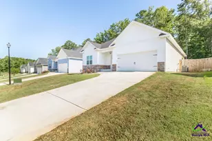 113 Garrett Ln, Bonaire, GA 31005 - Photo 2