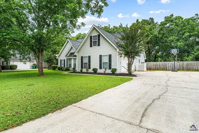 111 Grove Ln, Kathleen, GA 31047 - Photo 2