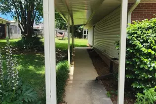 203 Springdale Dr, Warner Robins, GA 31088 - Photo 38