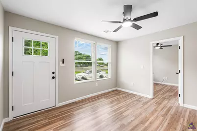110 S Sixth Street, Warner Robins, GA 31088 - Photo 6