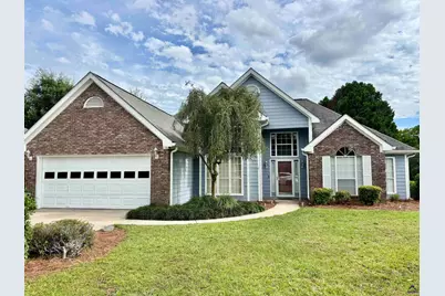 207 Pebblebrook East, Warner Robins, GA 31088 - Photo 1