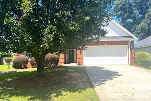 400 Manchester Ln, Byron, GA 31008 - Photo 2