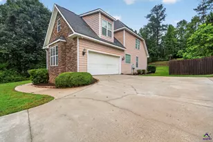 242 Carsons Walk, Macon, GA 31216 - Photo 4