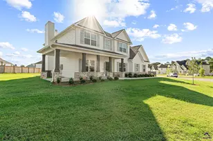 401 Bella Notte Cir, Warner Robins, GA 31088 - Photo 2