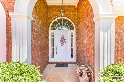 608 Twelve Oaks Drive, Warner Robins, GA 31008 - Photo 4