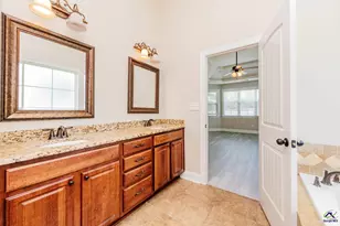 600 Trails End Cir, Bonaire, GA 31005 - Photo 16