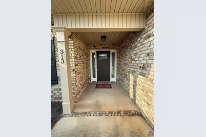 313 Creek Ridge Drive, Warner Robins, GA 31088 - Photo 2