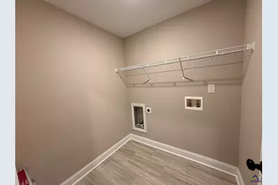 313 Creek Ridge Drive, Warner Robins, GA 31088 - Photo 10