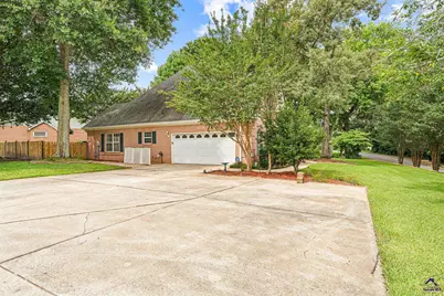 100 Briarmoor Drive, Warner Robins, GA 31088 - Photo 4