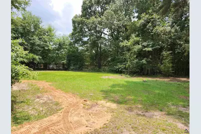 109 Delchamps, Warner Robins, GA 31093 - Photo 36