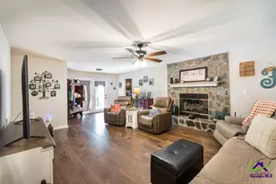 107 S Springs Dr, Bonaire, GA 31005 - Photo 4
