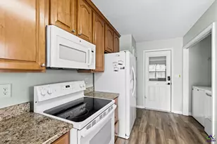203 Myles Ln, Bonaire, GA 31005 - Photo 12