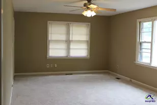 101 Gordon St, Warner Robins, GA 31093 - Photo 2