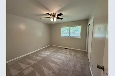 1021 Greenwood Dr, Perry, GA 31069 - Photo 10