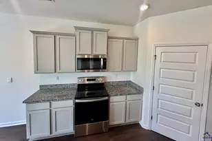 216 Barnyard Wy, Perry, GA 31069 - Photo 8