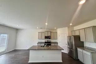 216 Barnyard Wy, Perry, GA 31069 - Photo 6