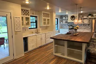 214 Country Club Cir, Cochran, GA 31014 - Photo 2
