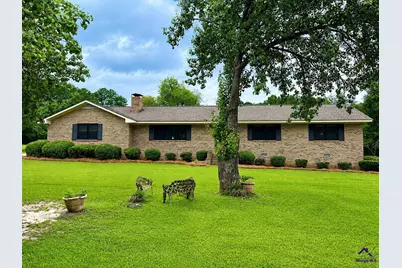 214 Country Club Circle, Cochran, GA 31014 - Photo 1