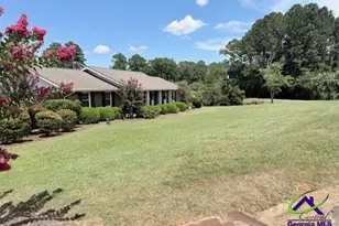 142 Lakewood Dr, Blakely, GA 39823 - Photo 2