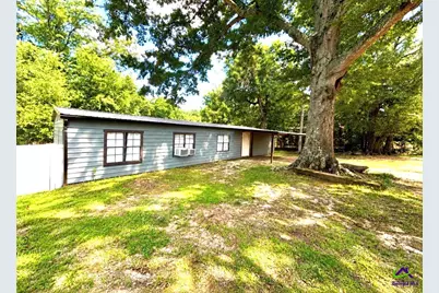 11 Marion Dr, Fort Valley, GA 31030 - Photo 1