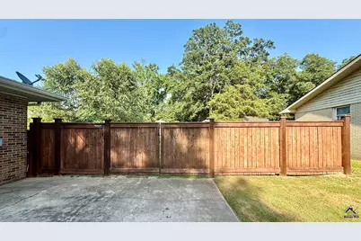 110 Carter Woods Drive, Warner Robins, GA 31088 - Photo 8