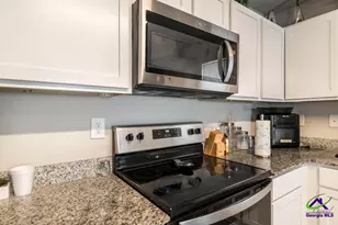 221 Hawthorn Trail, Macon, GA 31210 - Photo 12