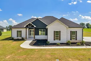 10 Crabapple Dr, Hawkinsville, GA 31036 - Photo 1