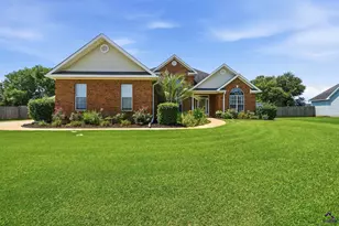 128 Spring Chase Cir, Kathleen, GA 31047 - Photo 1