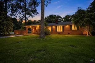 90 S Collins St, Reynolds, GA 31076 - Photo 2