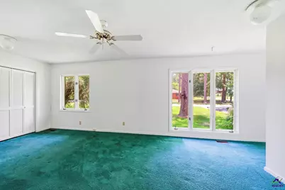 90 S Collins Street, Reynolds, GA 31076 - Photo 18