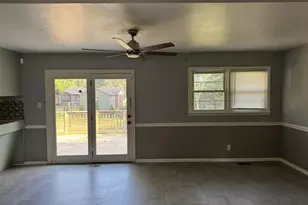110 Hillridge Dr, Warner Robins, GA 31088 - Photo 4