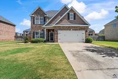 402 Avery Court, Bonaire, GA 31005 - Photo 2