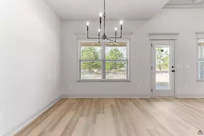 126 Early Drive, Byron, GA 31008 - Photo 24