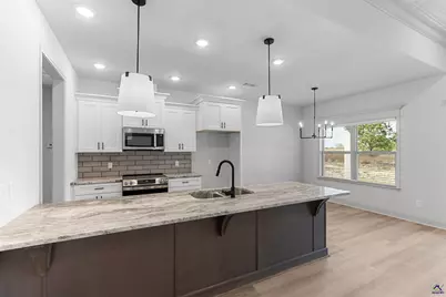 126 Early Drive, Byron, GA 31008 - Photo 14
