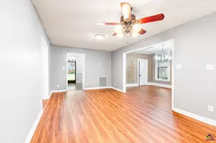 106 Howard St, Byron, GA 31008 - Photo 6