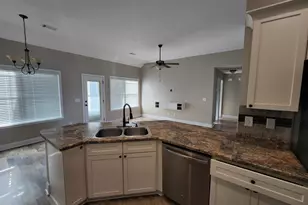 107 Gloucester Rd, Bonaire, GA 31005 - Photo 2