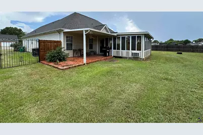 225 Autumn Woods Drive, Warner Robins, GA 31088 - Photo 2