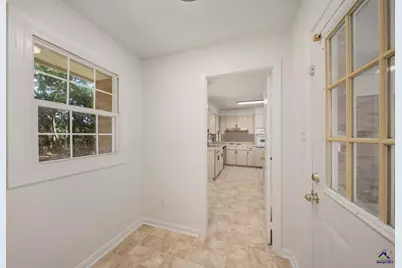 608 Meadow Ridge Drive, Warner Robins, GA 31093 - Photo 16