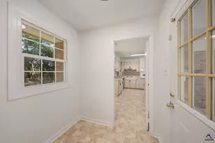 608 Meadowridge Dr, Warner Robins, GA 31093 - Photo 16