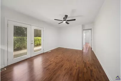608 Meadow Ridge Drive, Warner Robins, GA 31093 - Photo 6