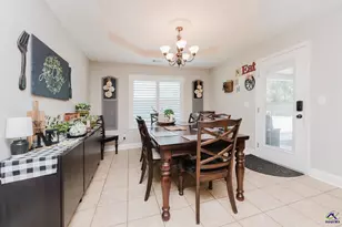 610 Twelve Oaks Dr, Warner Robins, GA 31088 - Photo 12