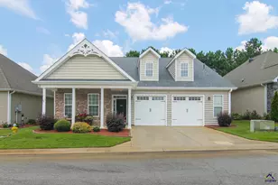 161 Turning Leaf Ln, Perry, GA 31069 - Photo 2