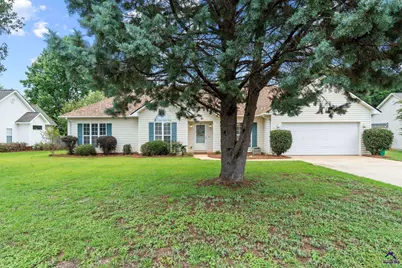 141 Spring Chase Circle, Kathleen, GA 31047 - Photo 2