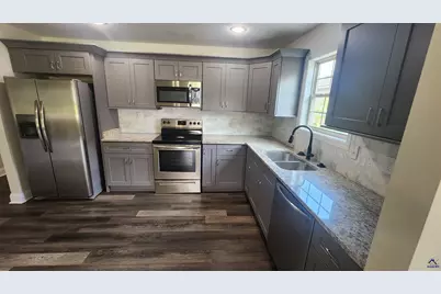 103 Jaybee Drive, Warner Robins, GA 31088 - Photo 2