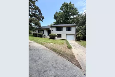 107 Stanley Terrace, Warner Robins, GA 31088 - Photo 2