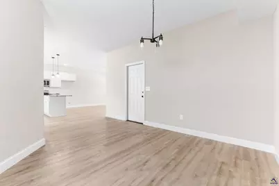 300 Beau Claire Circle, Warner Robins, GA 31008 - Photo 20