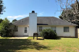 201 Bessermer St, Warner Robins, GA 31088 - Photo 2