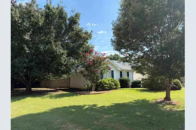 201 Bessermer Street, Warner Robins, GA 31088 - Photo 6
